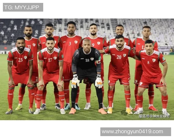 五位足球明星同框合影展现足坛风采与友谊的精彩瞬间